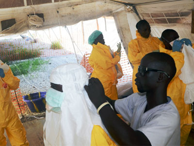 Γουινέα: Γιατροί και εθελοντές θα περιπολούν στα σύνορα με Λιβερία – Σιέρα Λεόνε