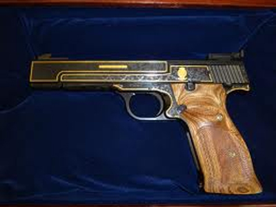 Οπλοφορούσε χωρίς άδεια