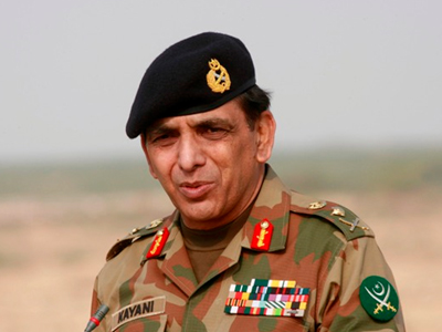 «Σκούρα» τα πράγματα για τον αρχηγό των Ενόπλων Δυνάμεων στο Πακιστάν