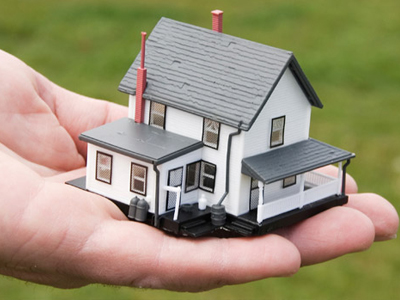 Παγώνουν οι πλειστηριασμοί