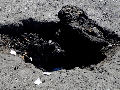 Τον «κατάπιε» λακκούβα