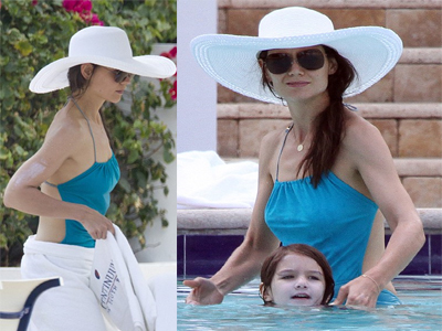 Το τερπνόν μετά του ωφέλιμου για την Holmes