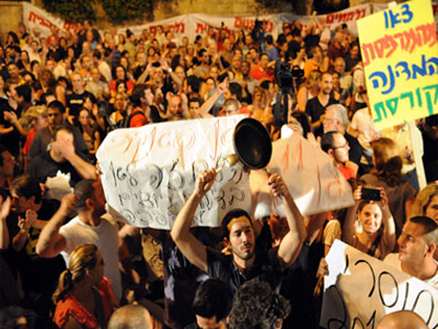 Έκτακτο συμβούλιο στη σκιά των…«Αγανακτισμένων»