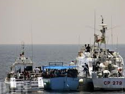 Στο «κόκκινο» η μετανάστευση στη Λαμπεντούζα Στο «κόκκινο» η μετανάστευση στη Λαμπεντούζα