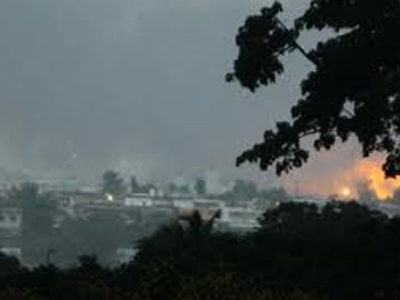 Νέοι αεροπορικοί βομβαρδισμοί στην Ακτή Ελεφαντοστού