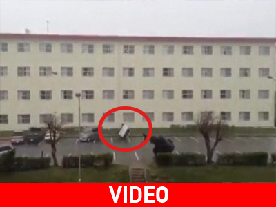 Ιαπωνία: Το πήρε και το… «σήκωσε»!!