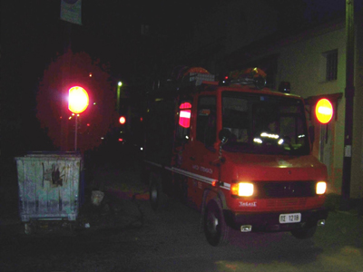 «Λαμπάδιασαν» κάδοι απορριμμάτων στην Αγ. Παρασκευή