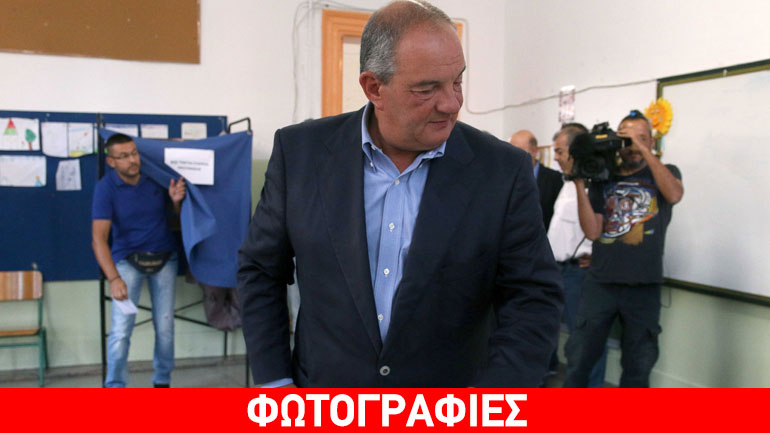 Ψήφισε ο πρώην πρωθυπουργός Κώστας Καραμανλής