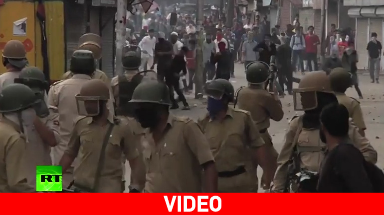 Οδομαχίες και ξύλο στο Κασμίρ εν όψει της «Γιορτής της Θυσίας»