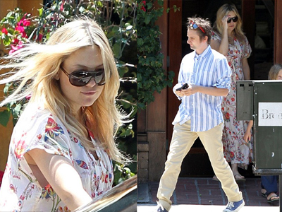 Πρώτη εμφάνιση μετά την εγκυμοσύνη