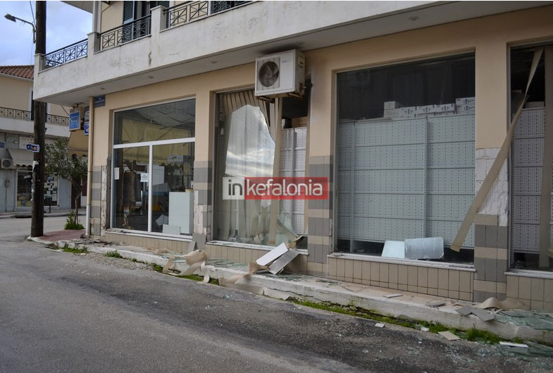 Ληξούρι: Καταστροφές στις προσόψεις καταστημάτων