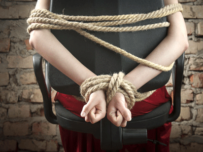 Αίσιο τέλος με απαγωγή νεαρής -ζήτησαν 10 εκατ., πήραν 82.000 ευρώ και την άφησαν ελεύθερη