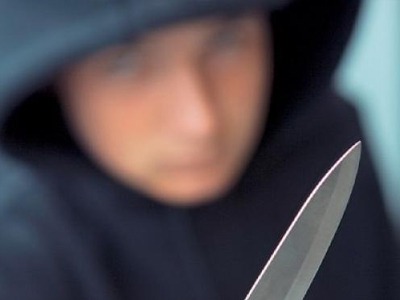 Του επιτέθηκαν με μαχαίρι