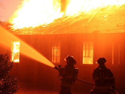 Παρανάλωμα του πυρός κουνελοστάσιο στην Κρήτη