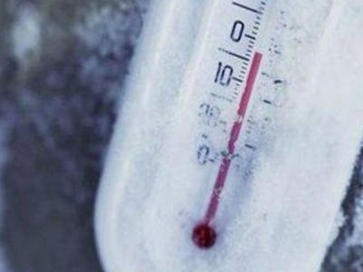 Χιονοπτώσεις στα ορεινά και τσουχτερό κρύο