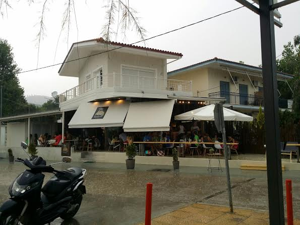 Το μπουρίνι σάρωσε όλες τις ακτές της ανατολικής Φθιώτιδας, μεταξύ των οποίων κι εκείνη της Γλύφας