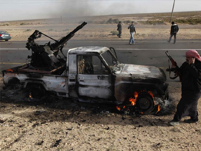 Αγωνιώδεις προσπάθειες για εξεύρεση πολιτικής λύσης στη Λιβύη