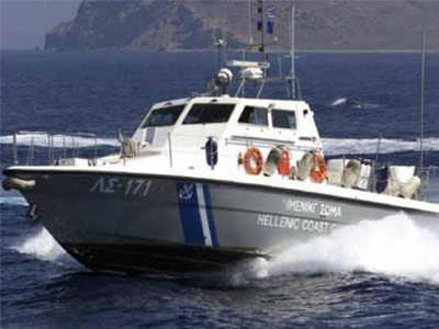 Συνδρομή Λιμενικού στη μεταφορά ασθενούς στον Βόλο