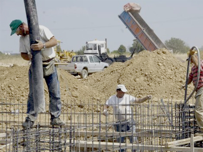 Ειδικό εποχικό βοήθημα για τους οικοδόμους της Λήμνου