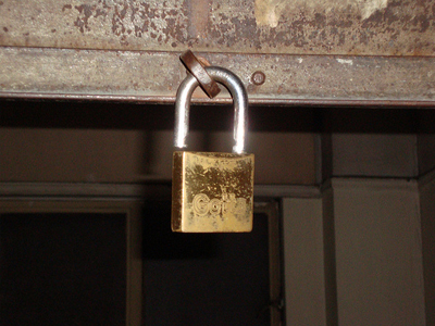 Δεκάδες «λουκέτα» στην Πρέβεζα