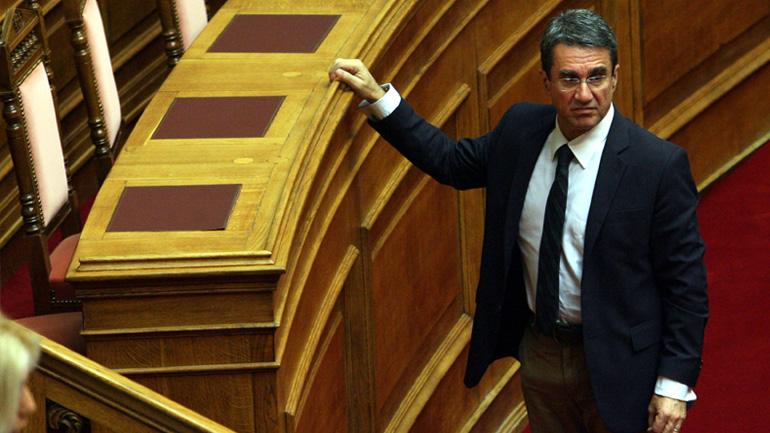 Λοβέρδος: «Δεν θα διευκολύνουμε την κυβέρνηση, ψηφίζοντας τη συμφωνία»