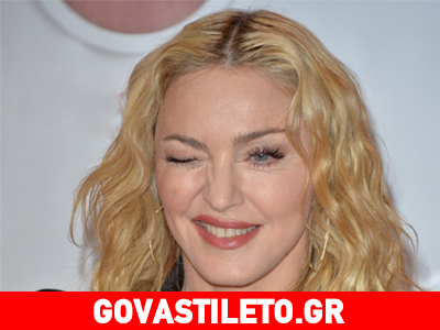 Η Μαντόνα δείχνει το εσώρουχό της!