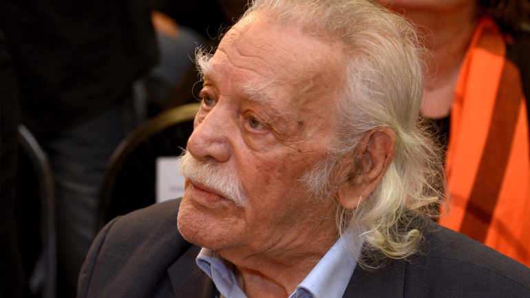 Γλέζος προς Σουλτς: «Κάτω τα χέρια σας από την Ελλάδα»