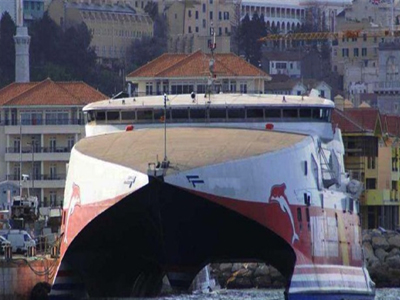 Ταλαιπωρία για τους επιβάτες του «ΜΕΓΑ ΤΖΕΤ»