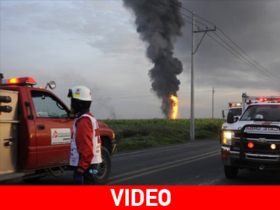 Στις φλόγες αγωγός πετρελαίου στο Μεξικό Στις φλόγες αγωγός πετρελαίου στο Μεξικό