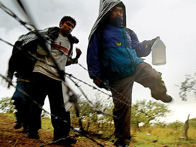 Περίπου 230.000 οι πρόσφυγες στο Μεξικό