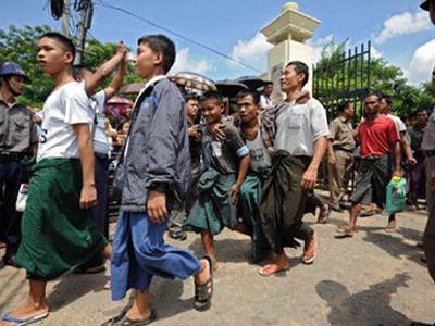 Κρατάει μικρό καλάθι ο Ο.Η.Ε. στη Μιανμάρ