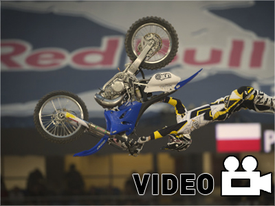 Οι ιπτάμενοι X Fighters στην Πολωνία