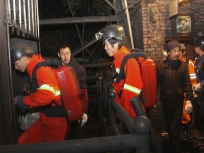 Αγώνας δρόμου για παγιδευμένους ανθρακωρύχους στην Κίνα