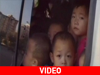 Εξηνταέξι παιδιά σε μίνιβαν στην Κίνα!