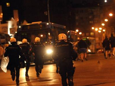 Άγριες συμπλοκές με φόντο τη σύλληψη Μλάντιτς