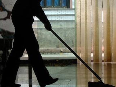 Κατήγγειλε τη μητέρα του!