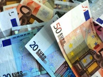 Επί τάπητος 10 προτάσεις για «χαλάρωση» της οικονομικής ασφυξίας