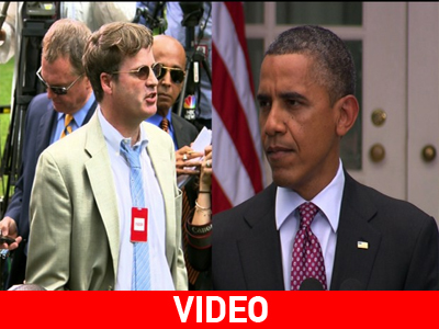 Δημοσιογράφος διακόπτει τον πρόεδρο των Η.Π.Α. on camera