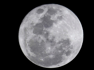 Η Σελήνη δεν είναι γεωλογικά νεκρή