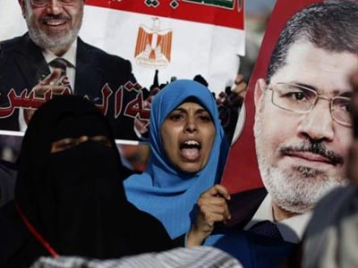 «Τρομοκρατική οργάνωση η Μουσουλμανική Αδελφότητα» «Τρομοκρατική οργάνωση η Μουσουλμανική Αδελφότητα»