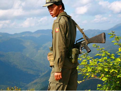Τείνει χείρα φιλίας το καθεστώς της Μιανμάρ