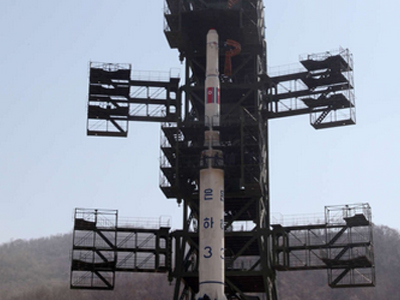 Μεταφορά καυσίμων στον βορειοκορεατικό πύραυλο