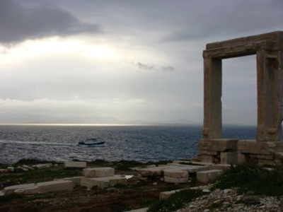 Στη Νάξο η συζήτηση για τα σκουπίδια