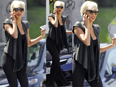 Ξανθιά η Nicole!