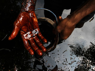 Αποκαλύψεις για τον «σκοτεινό» ρόλο της Shell στη Νιγηρία Αποκαλύψεις για τον «σκοτεινό» ρόλο της Shell στη Νιγηρία