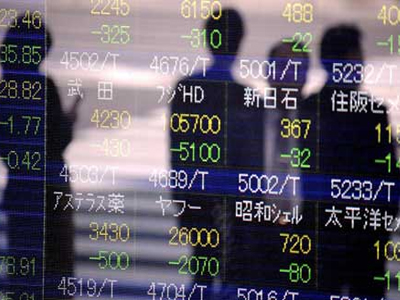 Πάνω από τις 15.000 μονάδες o Nikkei