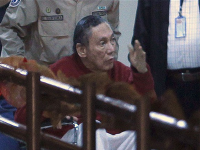 Από το νοσοκομείο στη φυλακή