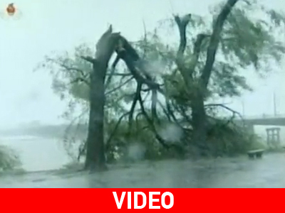 Β. Κορέα: Η έλευση του τυφώνα έφερε καταστροφές