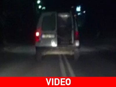 Νυχτερινή οδήγηση με ανοικτή την… πίσω πόρτα!