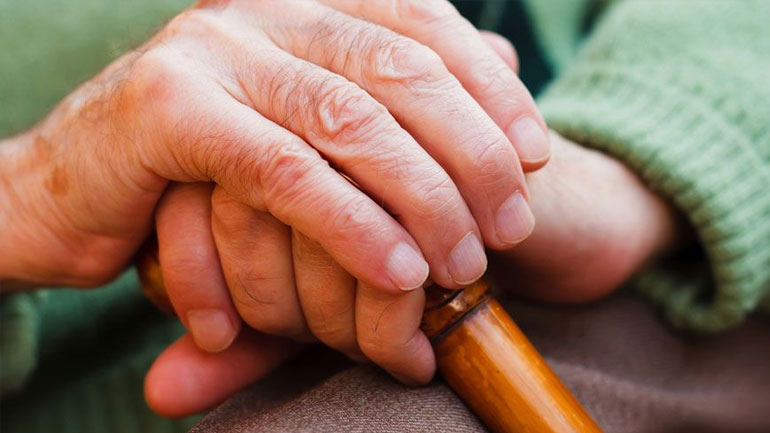 Ευρυτανία: «Μπούκαραν» στο σπίτι της γιαγιάς μέρα μεσημέρι